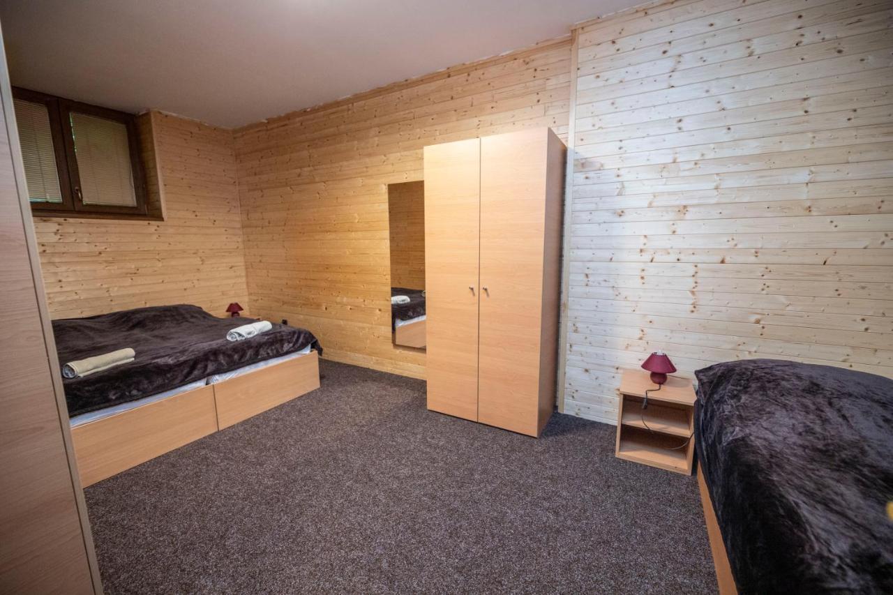 Panelcz Apartment *